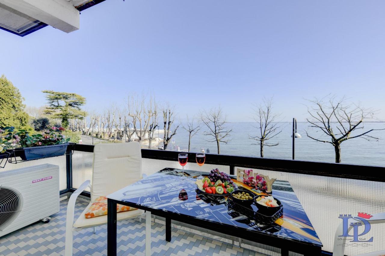 Desenzanoloft Official Partner Marriott Homes & Villas - Charming On The Lake Front Lake Desenzano del Garda Exterior foto